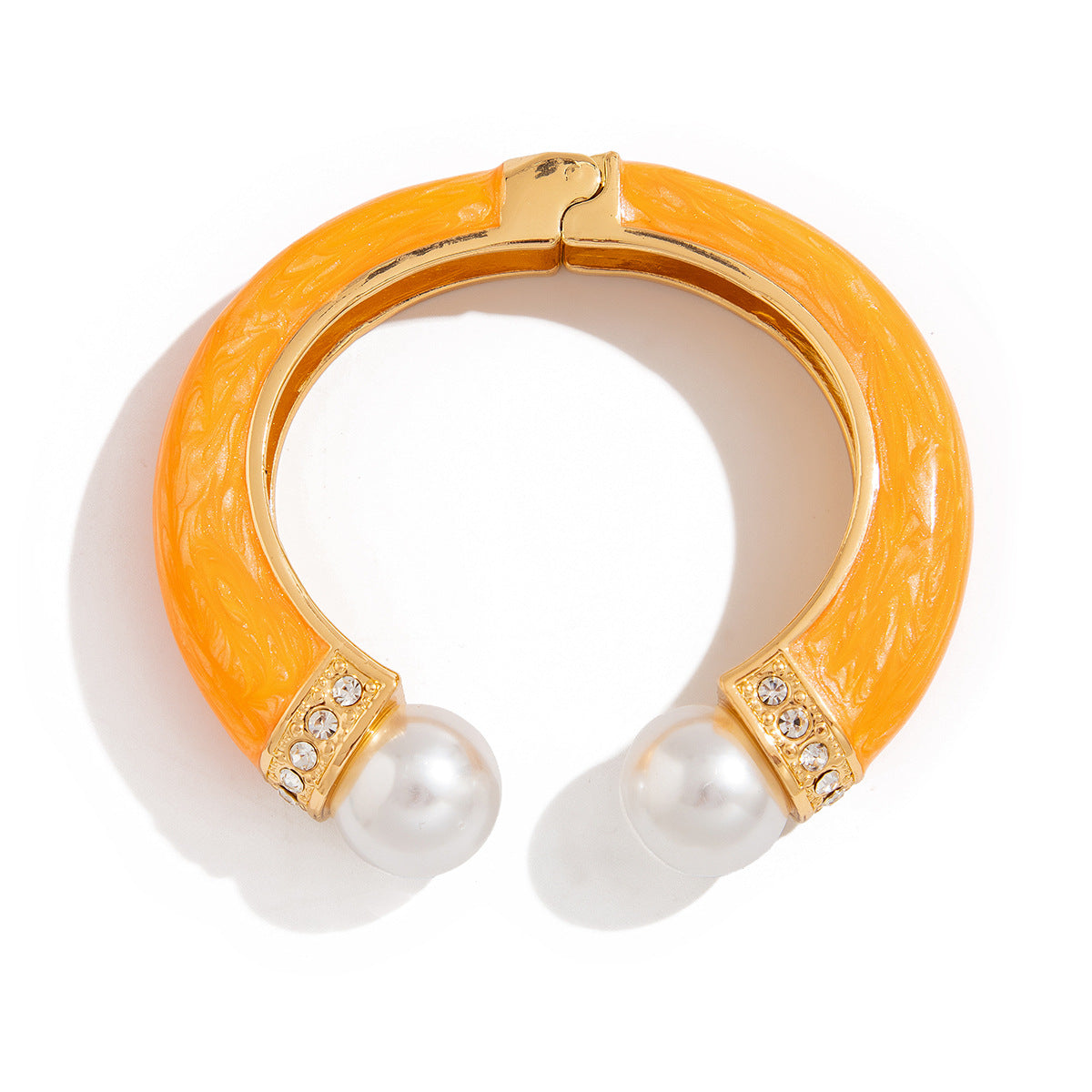 Fashionable dopamine pearl spring bracelet with simple metallic feel Bracelet wide face