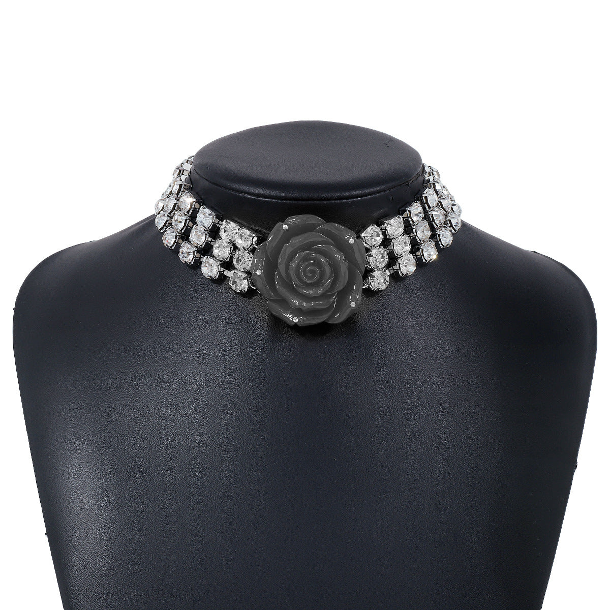 Diamond inlaid three-dimensional rose necklace with multiple rows of sparkling diamond collarbone chains