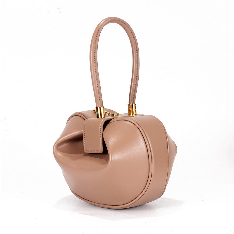 Leather handbags Europe and the United States fashion retro French niche design portable dumplings wonton handbags