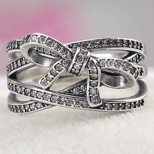 Rhinestone bow ring