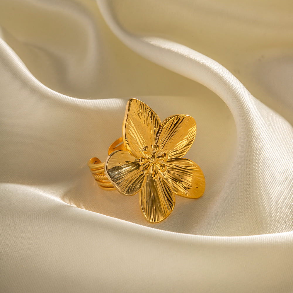 French court style matte retro gold stainless steel flower metal open ring with high-end design 