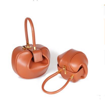 Leather handbags Europe and the United States fashion retro French niche design portable dumplings wonton handbags