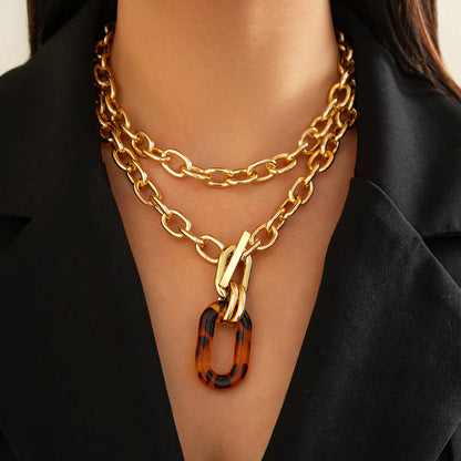 Fashionable irregular leopard print buckle necklace set with high-end geometric acrylic collarbone chain