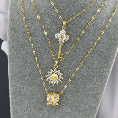 18K gold plated Stainless steel  Flower necklace, Intensity