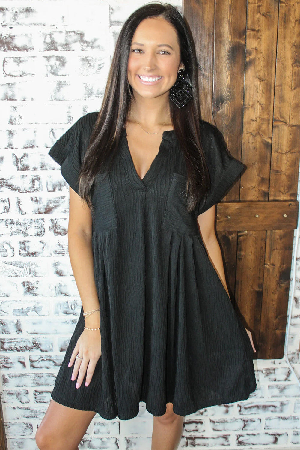 Black Textured V Neck Short Sleeve Pockted Mini Dress