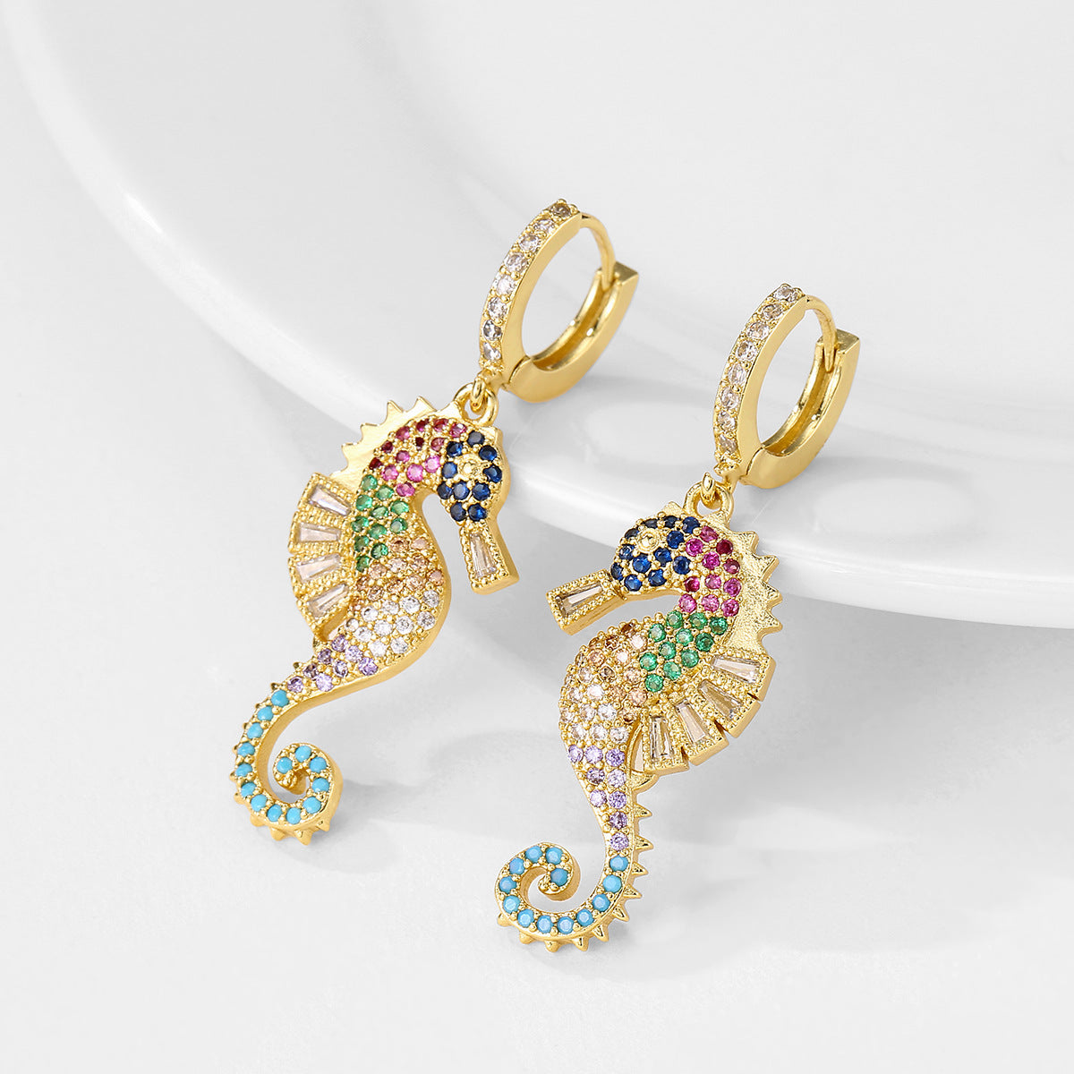 European and American niche light luxury seahorse earrings for women INS trendy personality high-end earrings new