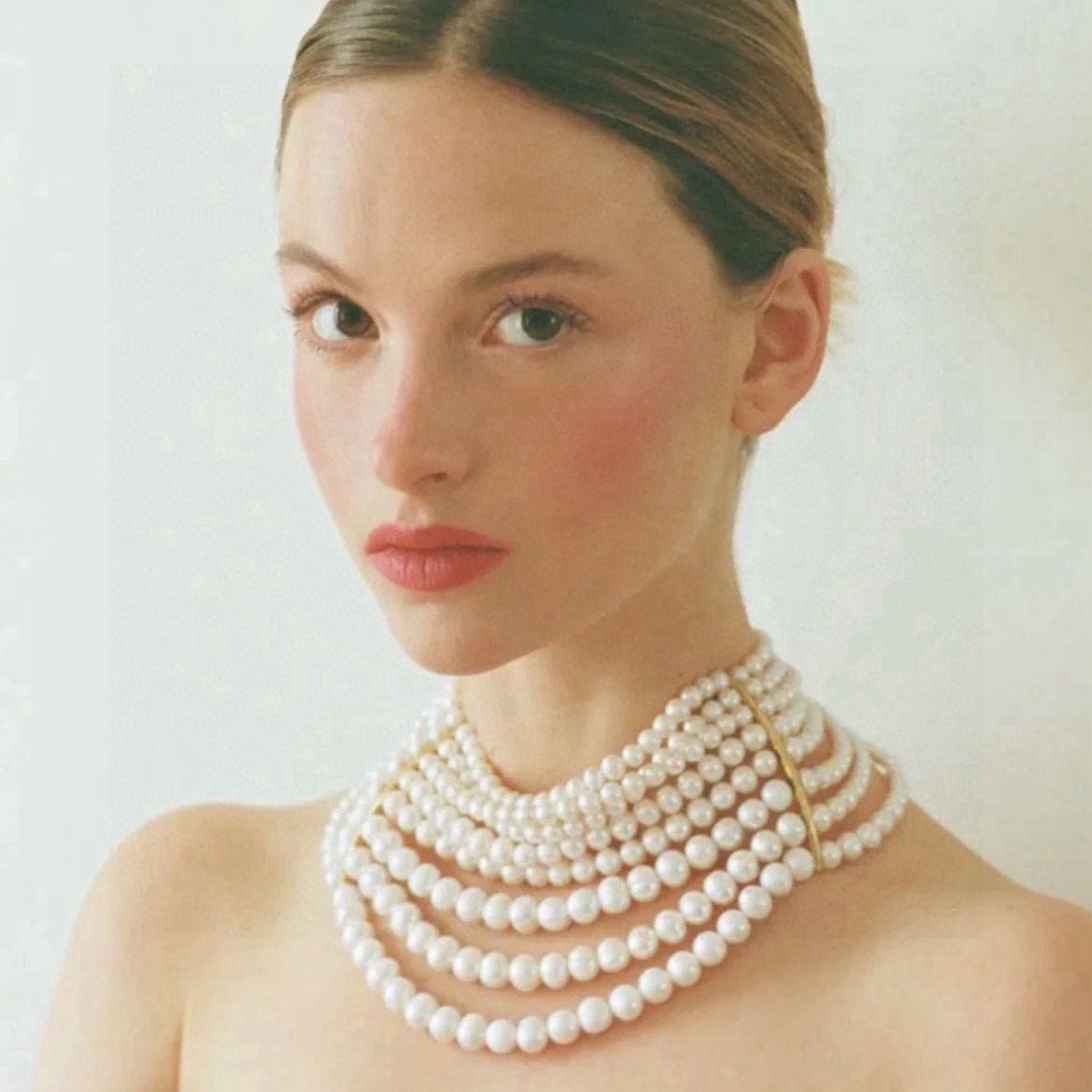 Vintage handmade multi-layer glass pearl choker exaggerated necklace