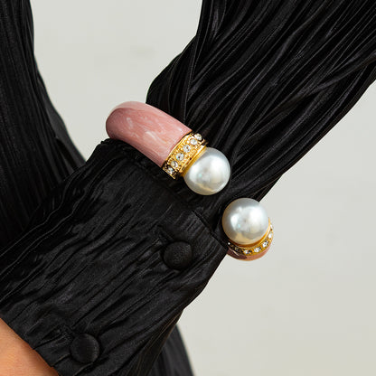 Fashionable dopamine pearl spring bracelet with simple metallic feel Bracelet wide face