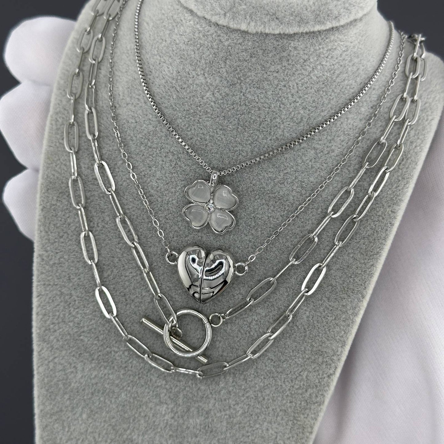 Stainless steel  Four-leaf clover necklace, Intensity