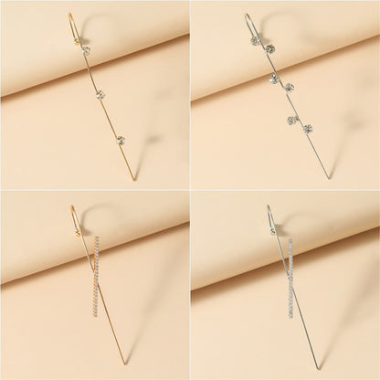 Personalized and minimalist piercing ear needles for women, lightning leaves, earlobe style diagonal earrings