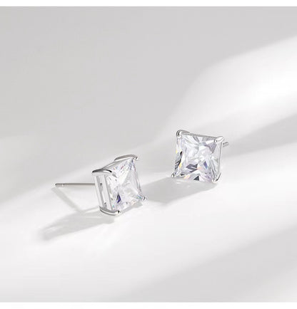 Four Claw Single Diamond Earrings for Women 