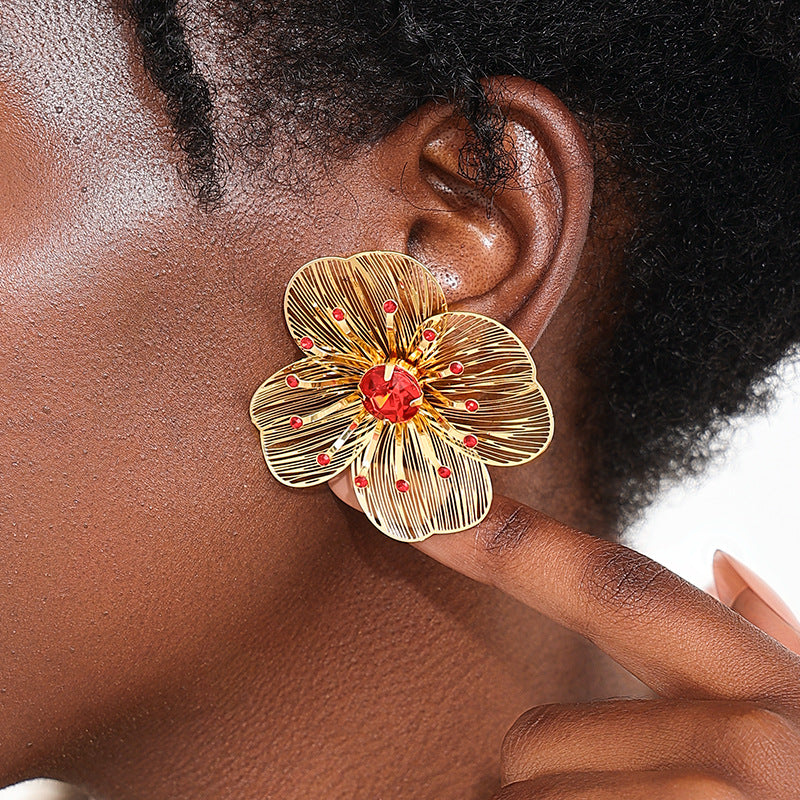 French style elegant large flower women's earrings suitable for travel and vacation