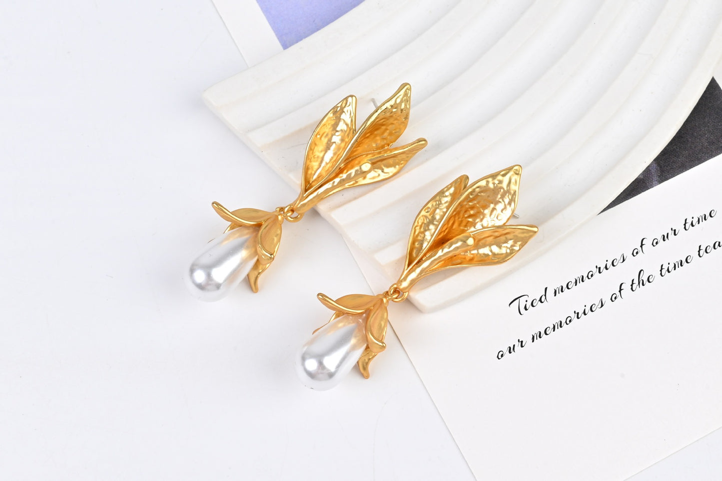 European and American petal high-end temperament versatile earrings