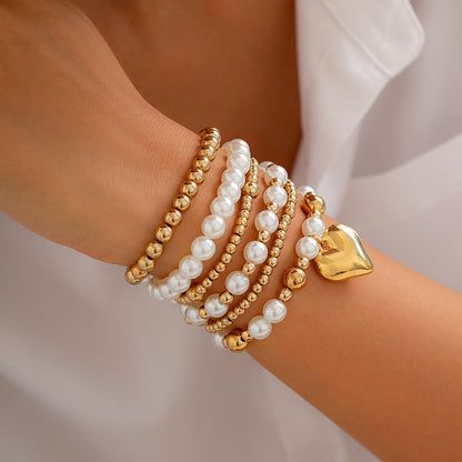 Minimally designed pearl bead bracelet with fashion sense and heart-shaped hollow Bracelet set