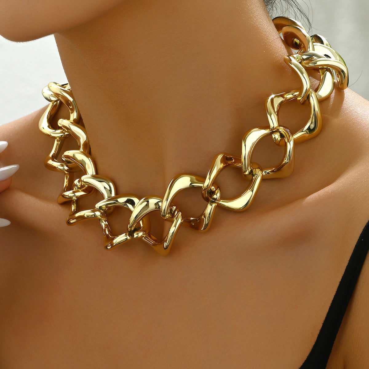 Hip Hop Ladies Clavicle Chain 18K Gold Plated Exaggerated Long