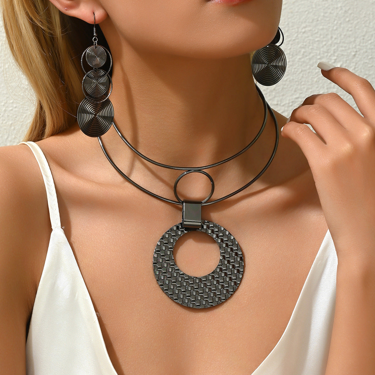 Geometric Niche Design Necklace Eardrops Simplicity And Exaggeration