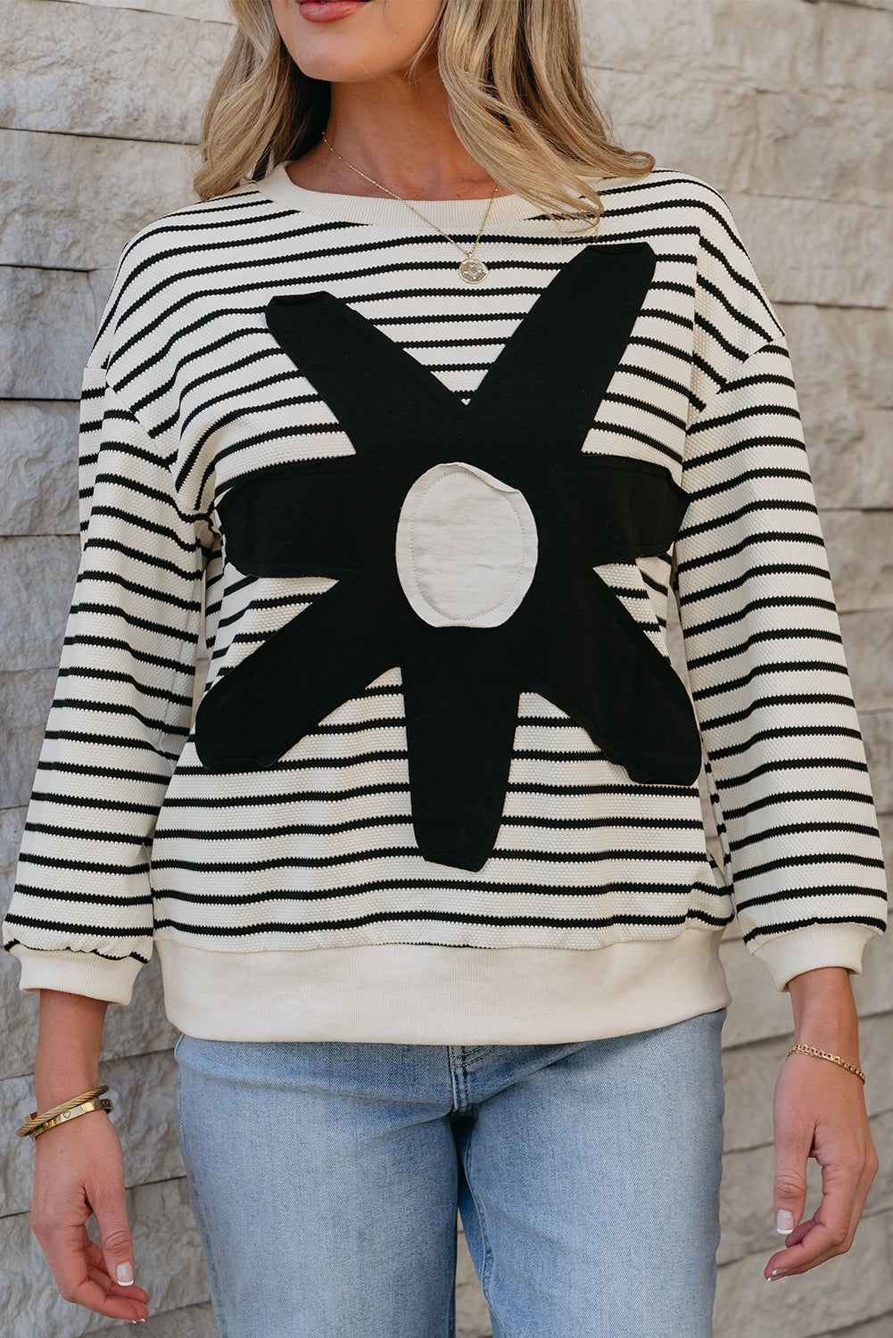 Black white Striped Big Flower Patched 3/4 Sleeve Top