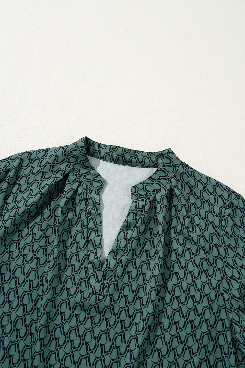 Green Geometric Print Notched Neck Puff Sleeve Blouse